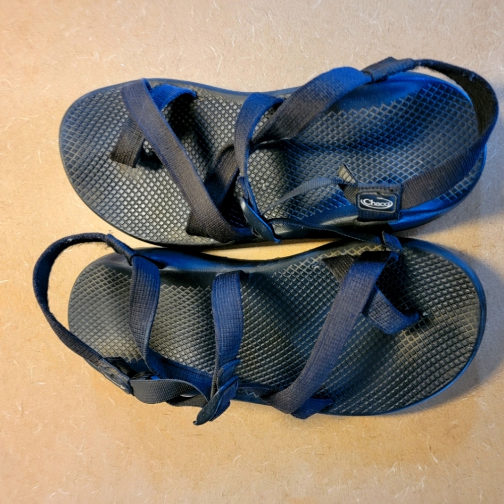 Men's Chaco black classic Z 2 water sport toe loop sandal with Vibram soles.